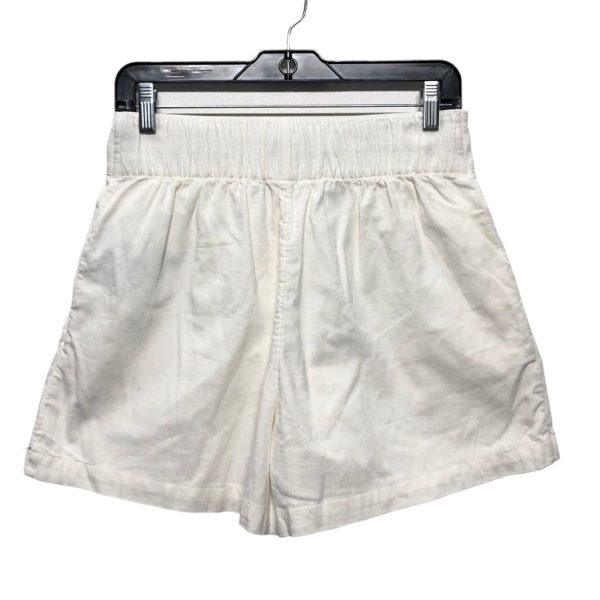 Shorts By Abercrombie And Fitch In Ivory, Size: S Online Hot Sale