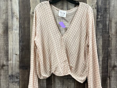 Top Long Sleeve By Cme In Checkered Pattern, Size: L For Cheap